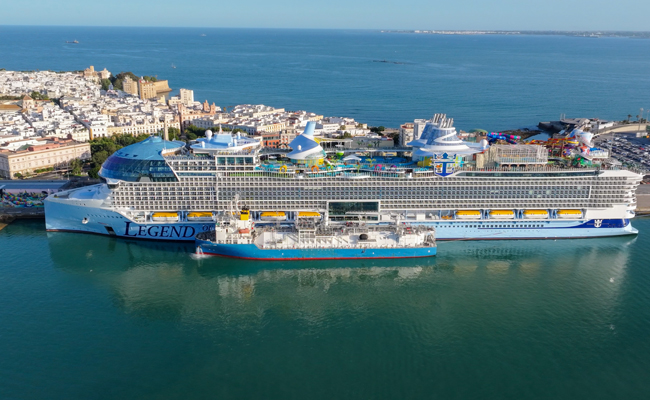 Levante LNG delivers bioLNG to Royal Caribbean Group in Cádiz.